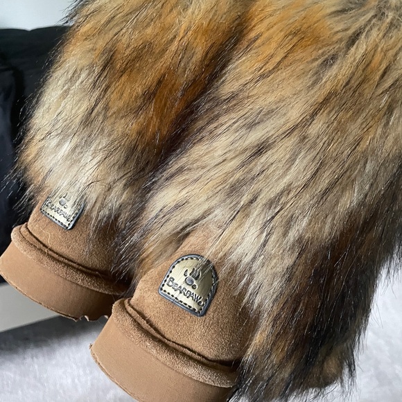 BEARPAW FUR BOOTS - Picture 2 of 5